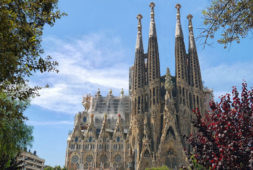 Sagrada Familia (optional) 