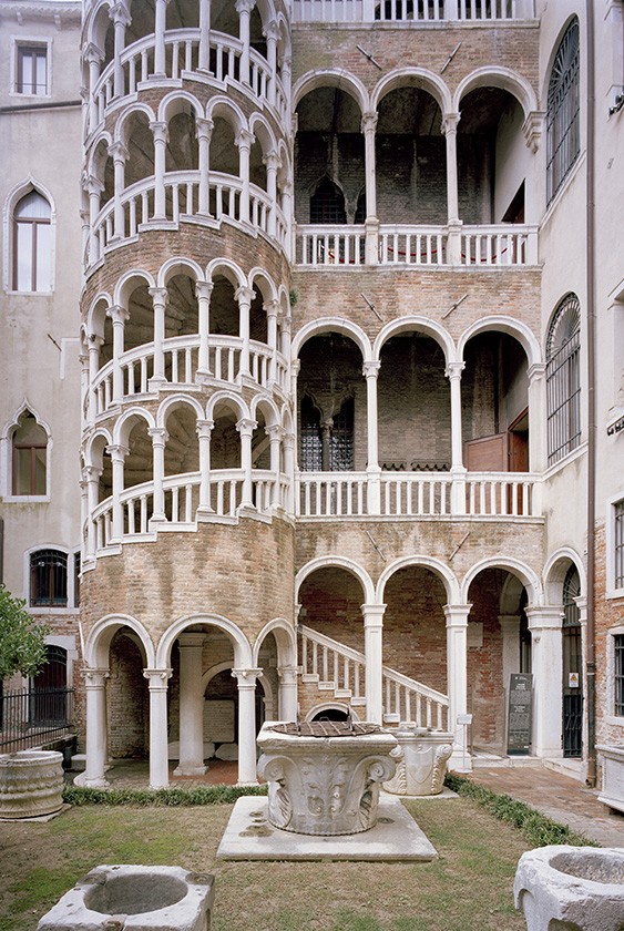 Scala Contarini del Bovolo & Sala del Tintoretto