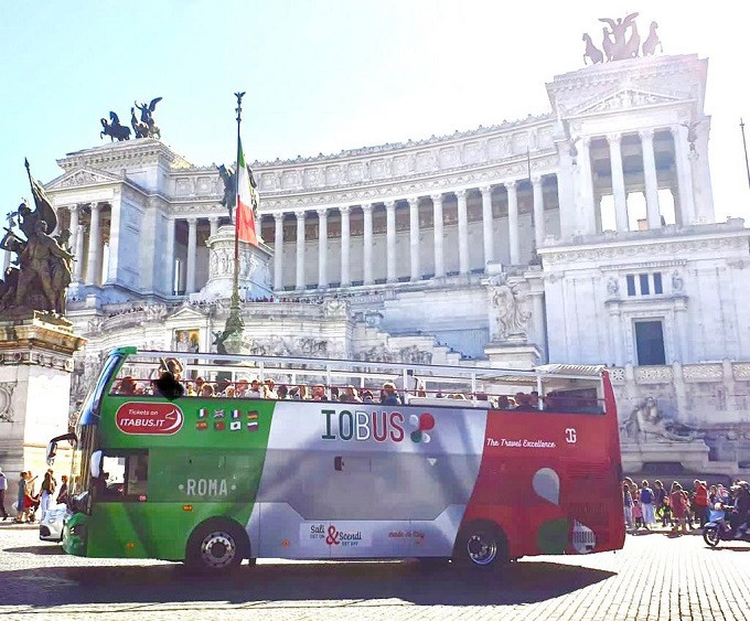 Hop-on-Hop-off bus tour Rome
