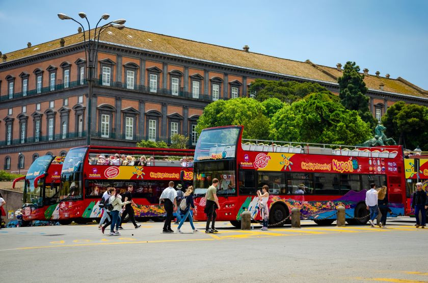 Hop-on-Hop-off bus tour Naples