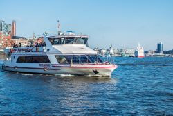 1718960792_250_Originale-Hafenrundfahrt07-©-BARKASSEN-MEYER-TOURISTIK-GMBH_CO.KG.jpg