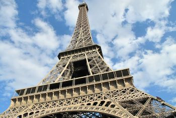 1715780761_350_Eiffelturm13-©-Pixabay-613837.jpg