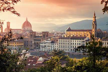 1531919143_Walking-Tour-Florenz-view-point-carousel©shutterstock.jpg